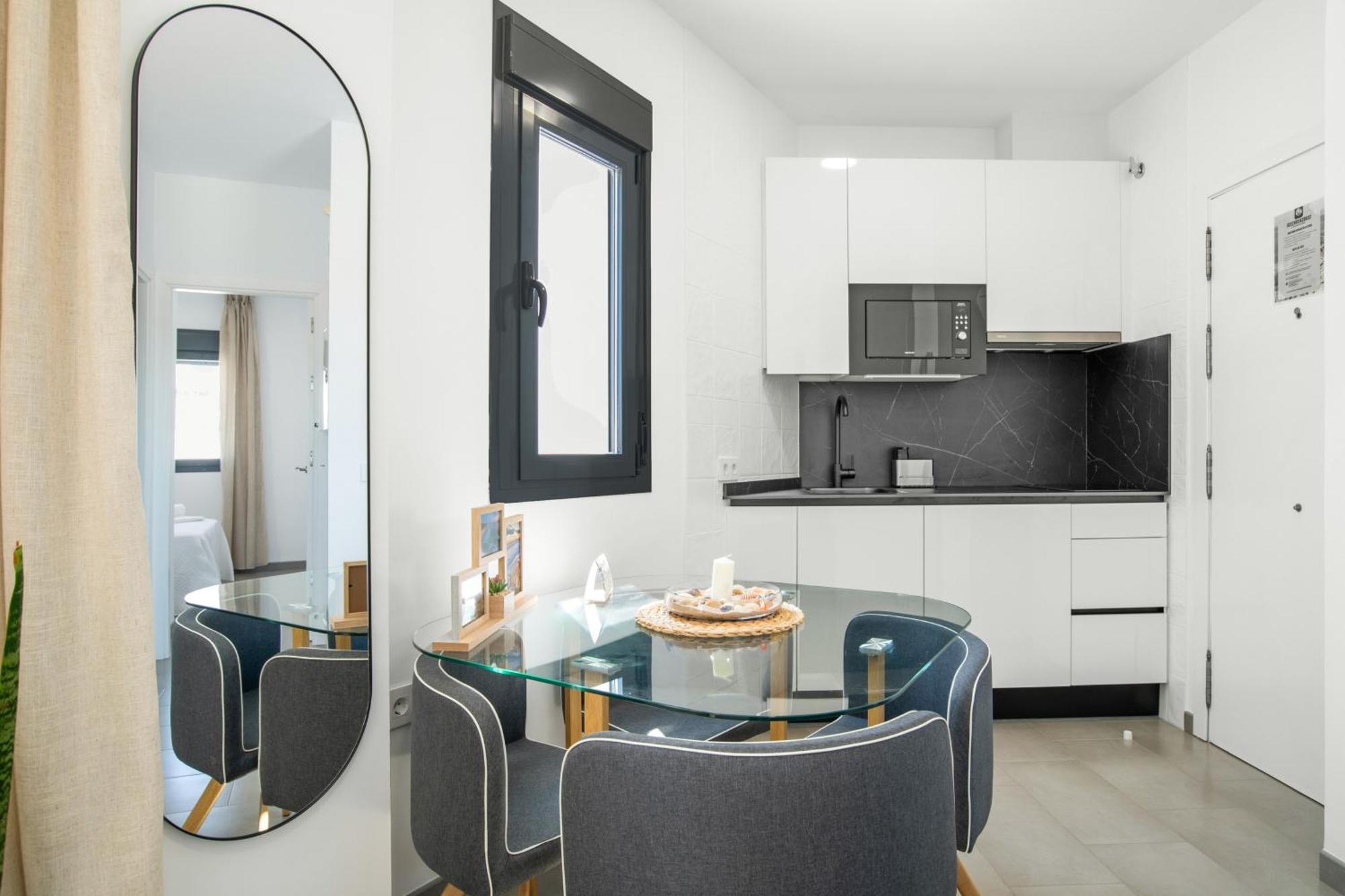 Cervantes Homes No3 コニル・デ・ラ・フロンテラ エクステリア 写真